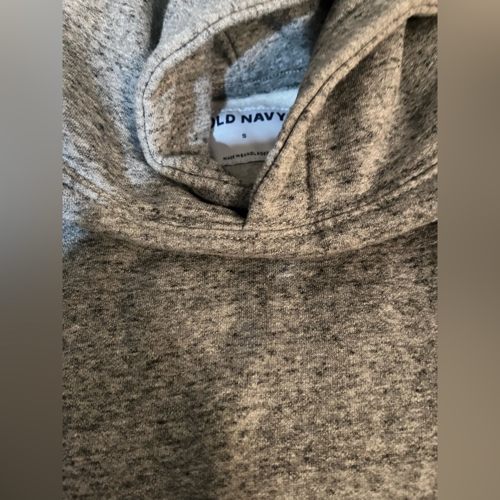 Old navy mens sweatsuit. Hoodie & Sweatpants. Small. Grey heather. Used.